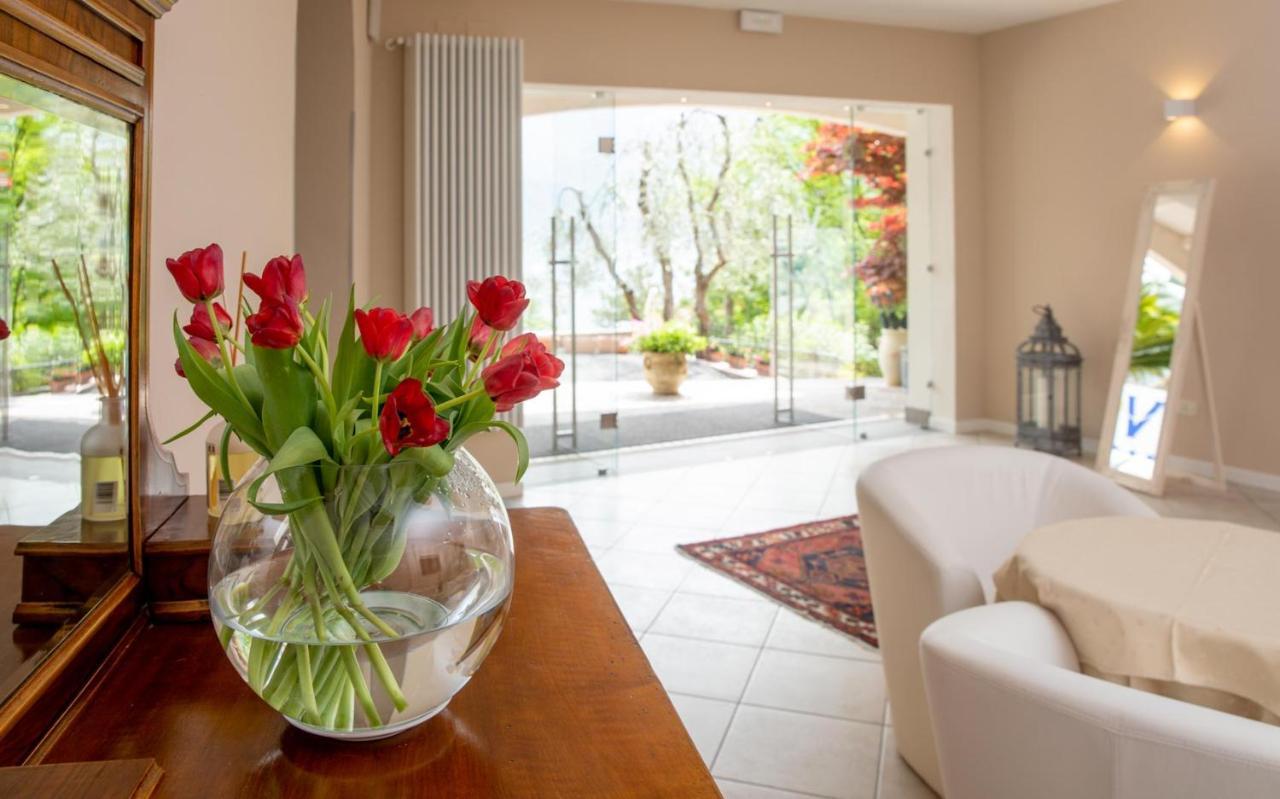 Hotel La Gardenia & Villa Oleandra Limone sul Garda Exterior photo